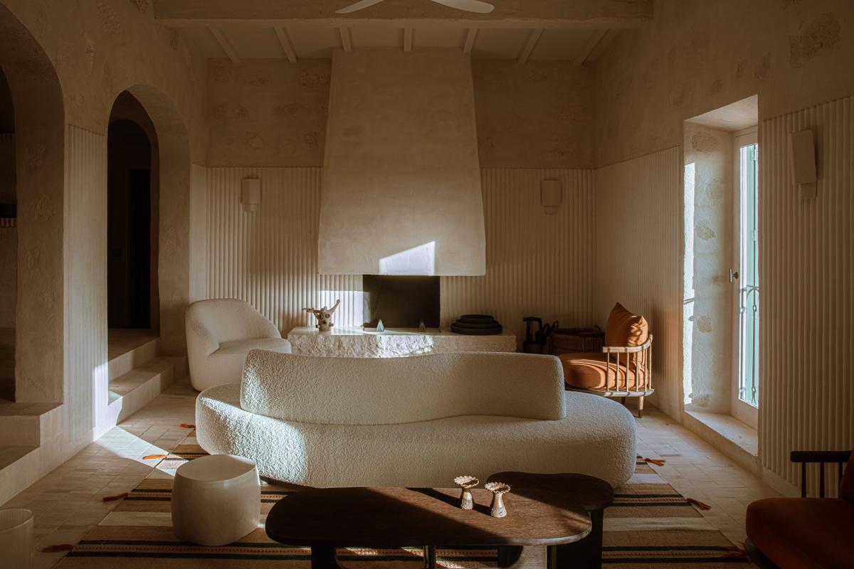 Son Blanc Farmhouse_7.jpg
