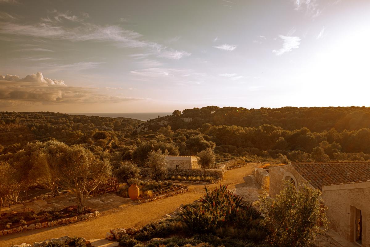  Son Blanc Farmhouse_2.jpg