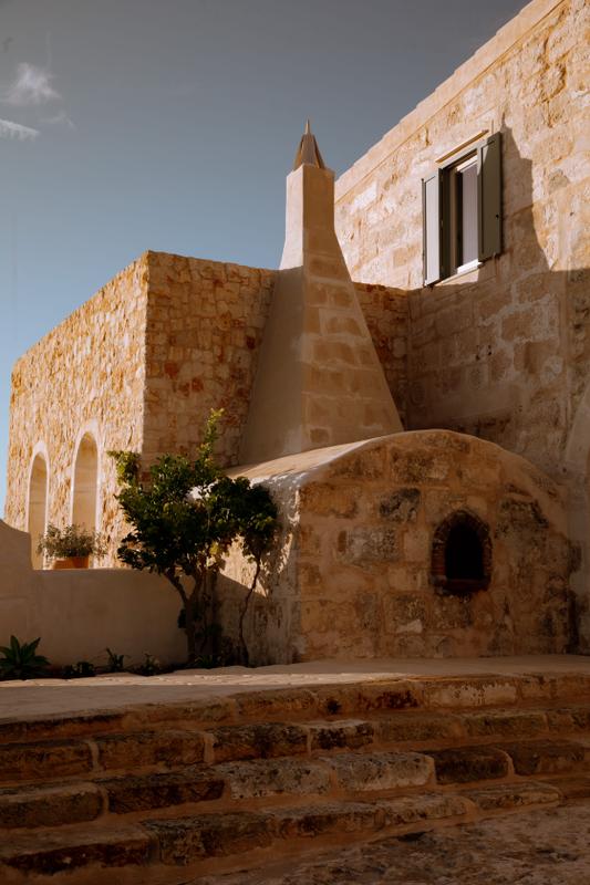  Son Blanc Farmhouse_3.jpg