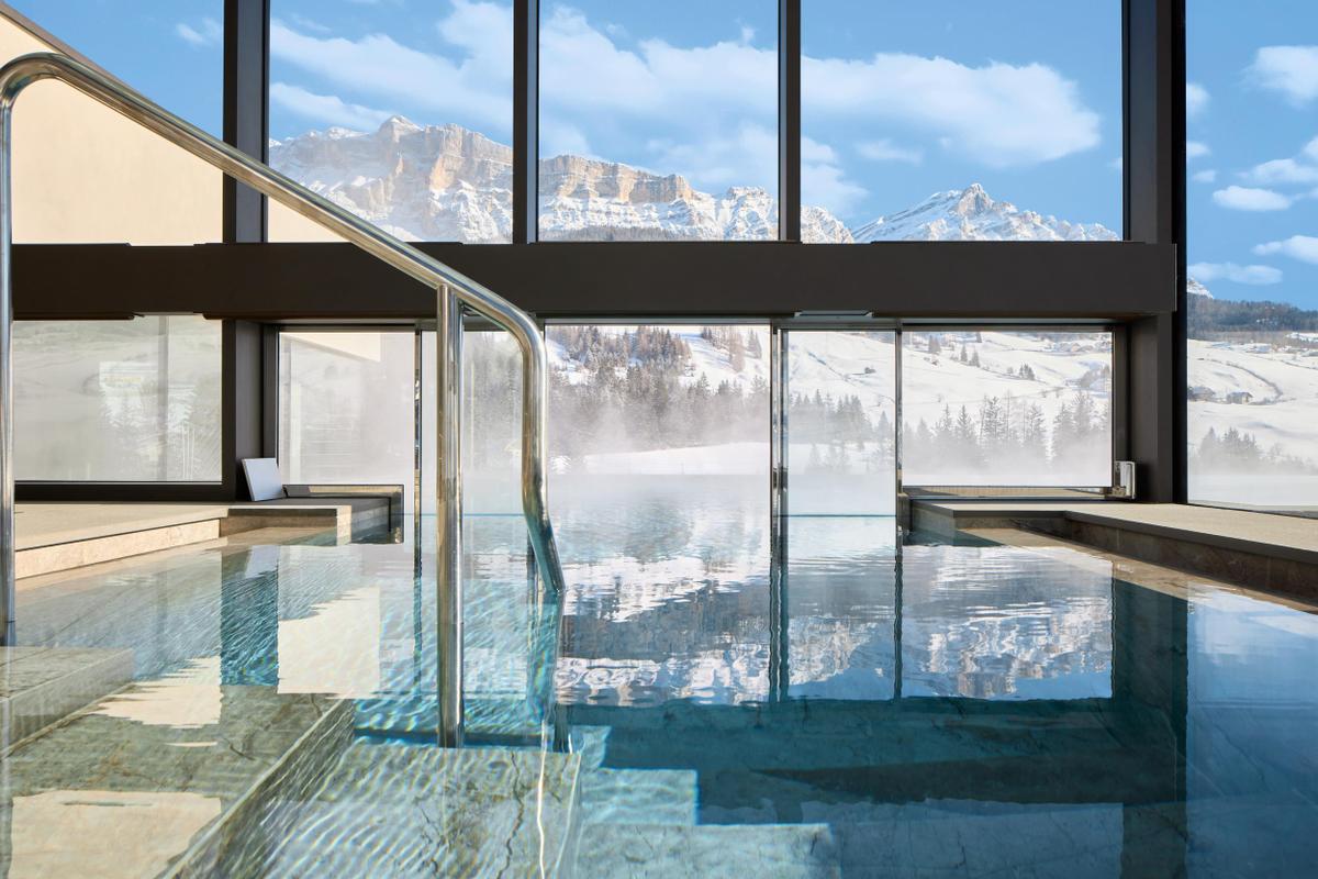 Badia Hill indoor pool