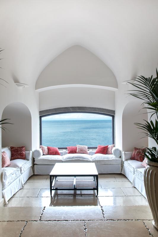 mezzatorre-hotel-and-thermal-spa-restaurant-la-torre-interiors-white-sofas-sea-view