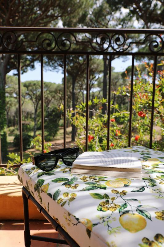 Villa Marie Saint-Tropez book sunbed