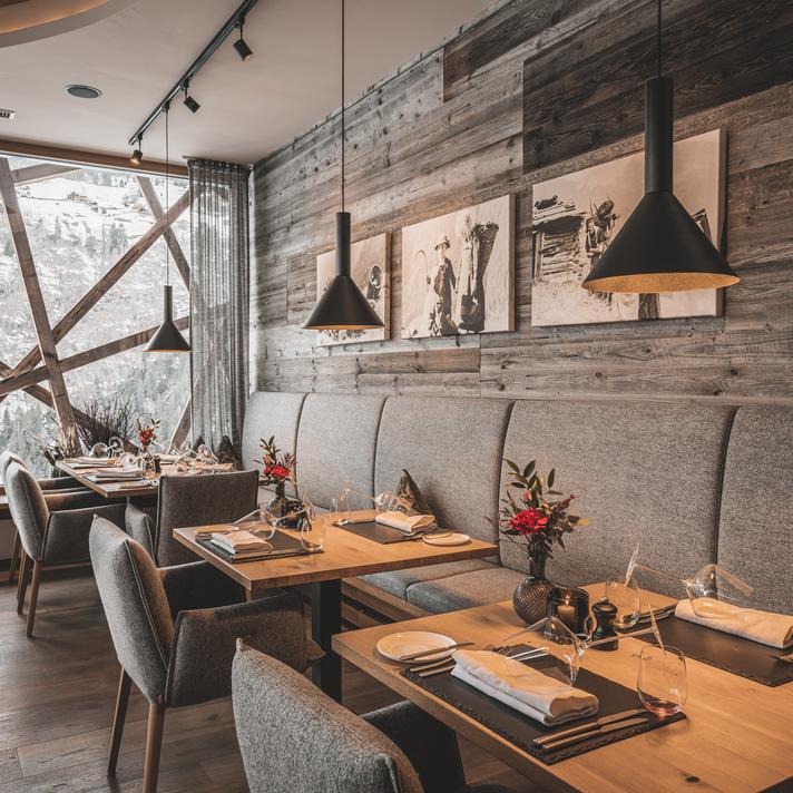 bergwiesenglueck-restaurant-interior