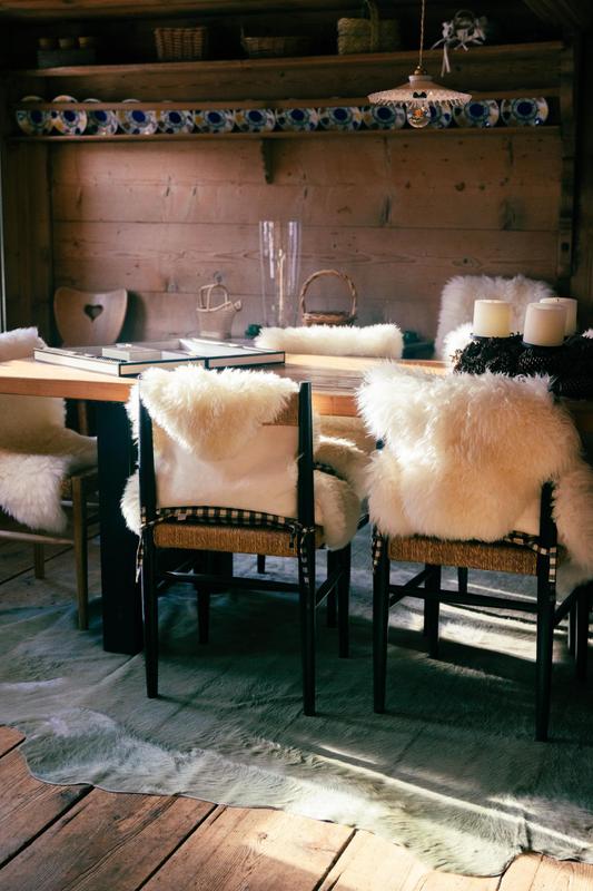 Le Chalet Lion Rouge Nils Grubba Dining room with sheep skins