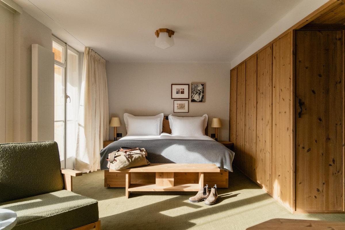 Grand Hotel Belvedere Room with shoes