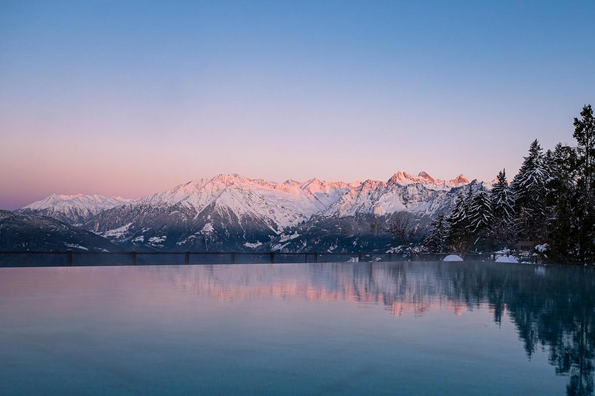 Chalet Mirabell_Poolside in winter