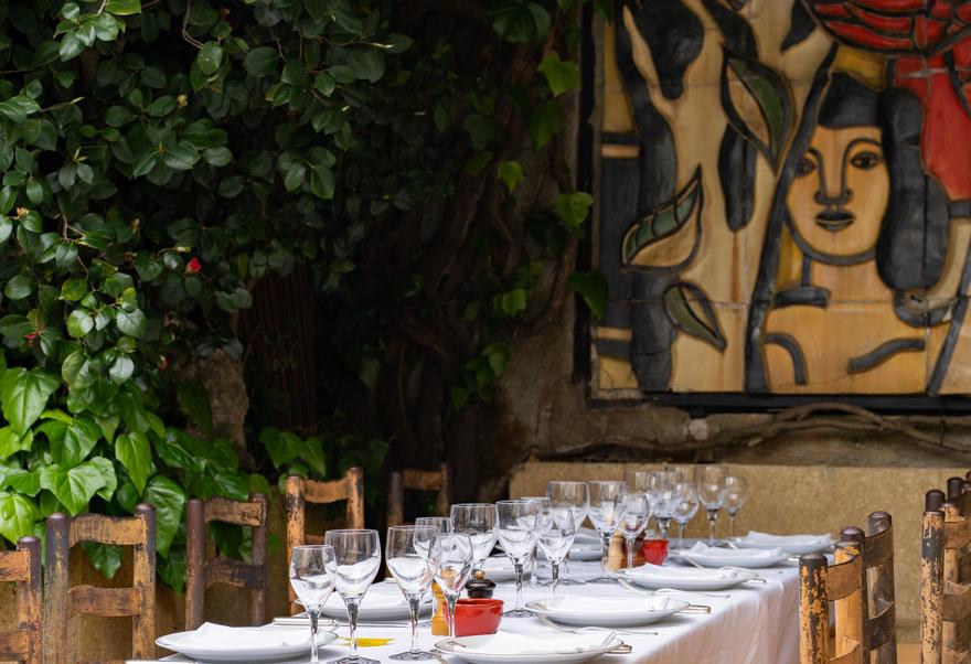 Inside La Colombe d'Or - The Iconic Riviera Auberge