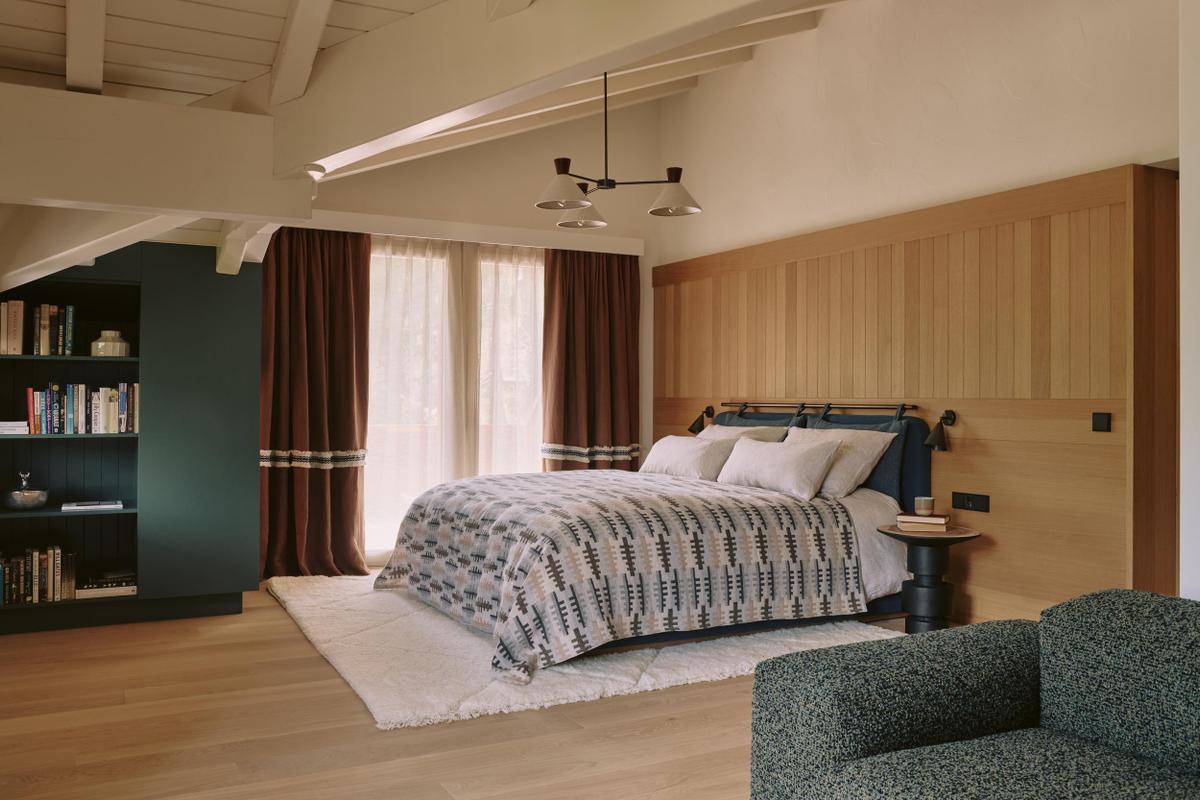 The Brecon bedroom overview