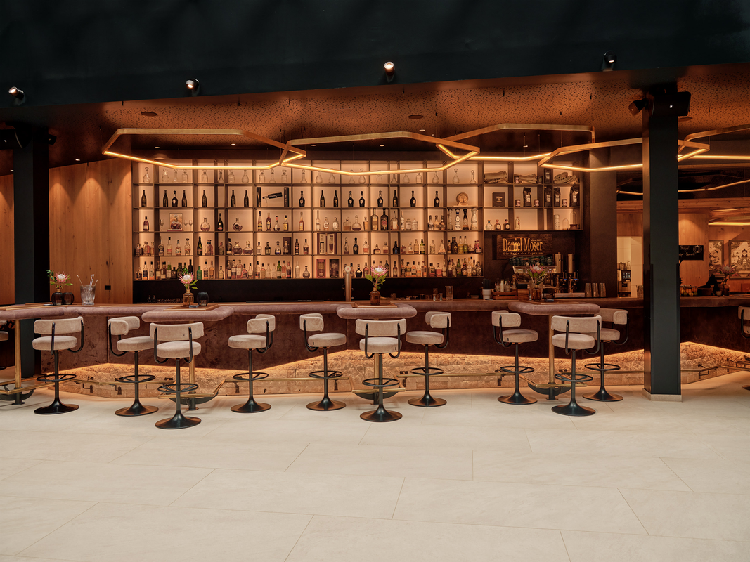 DAS EDELWEISS new bar