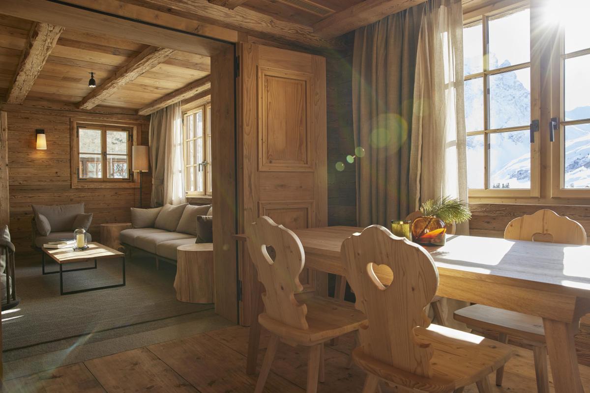 Berghuus Radons_Lounge with seating corner