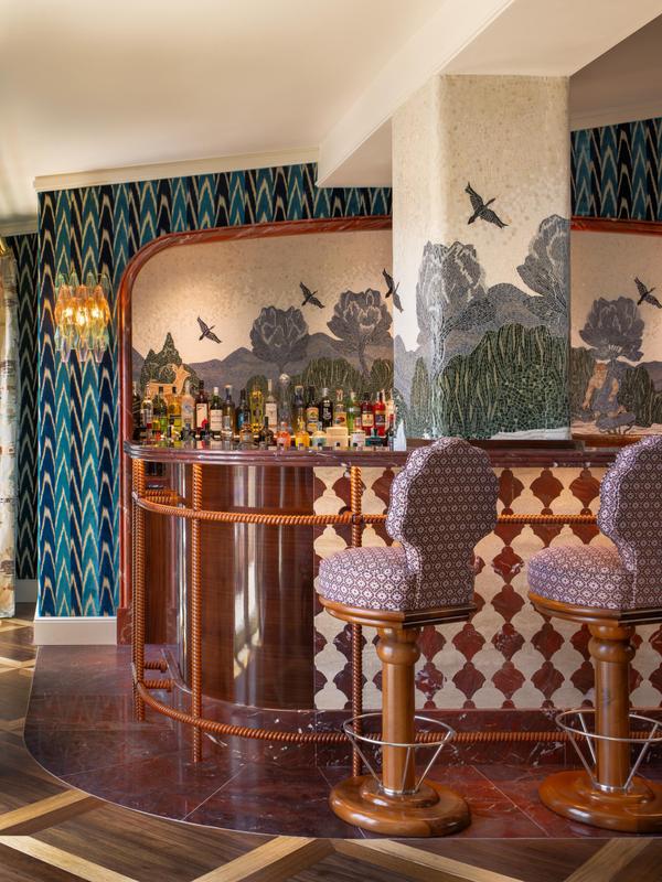 Casa Monti bar seats