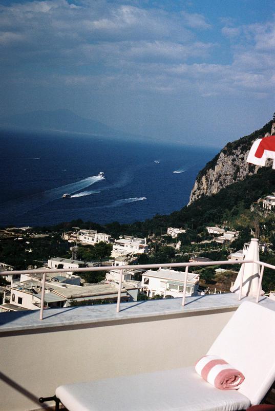 Il Capri Hotel_Terrace with Sun Lounger and sea view