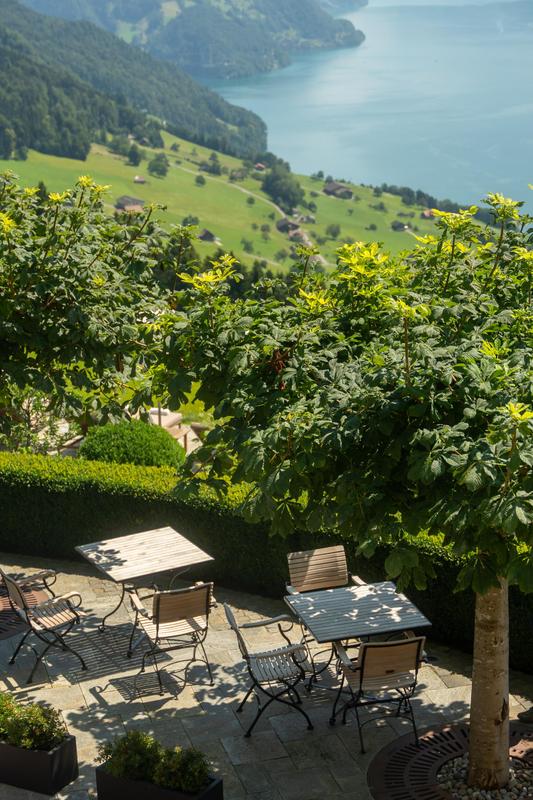 Villa Honegg restaurant settting with lake view