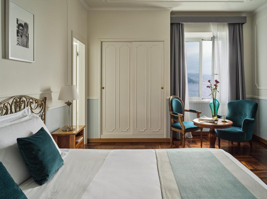 Grand Hotel Miramare bedroom seaview