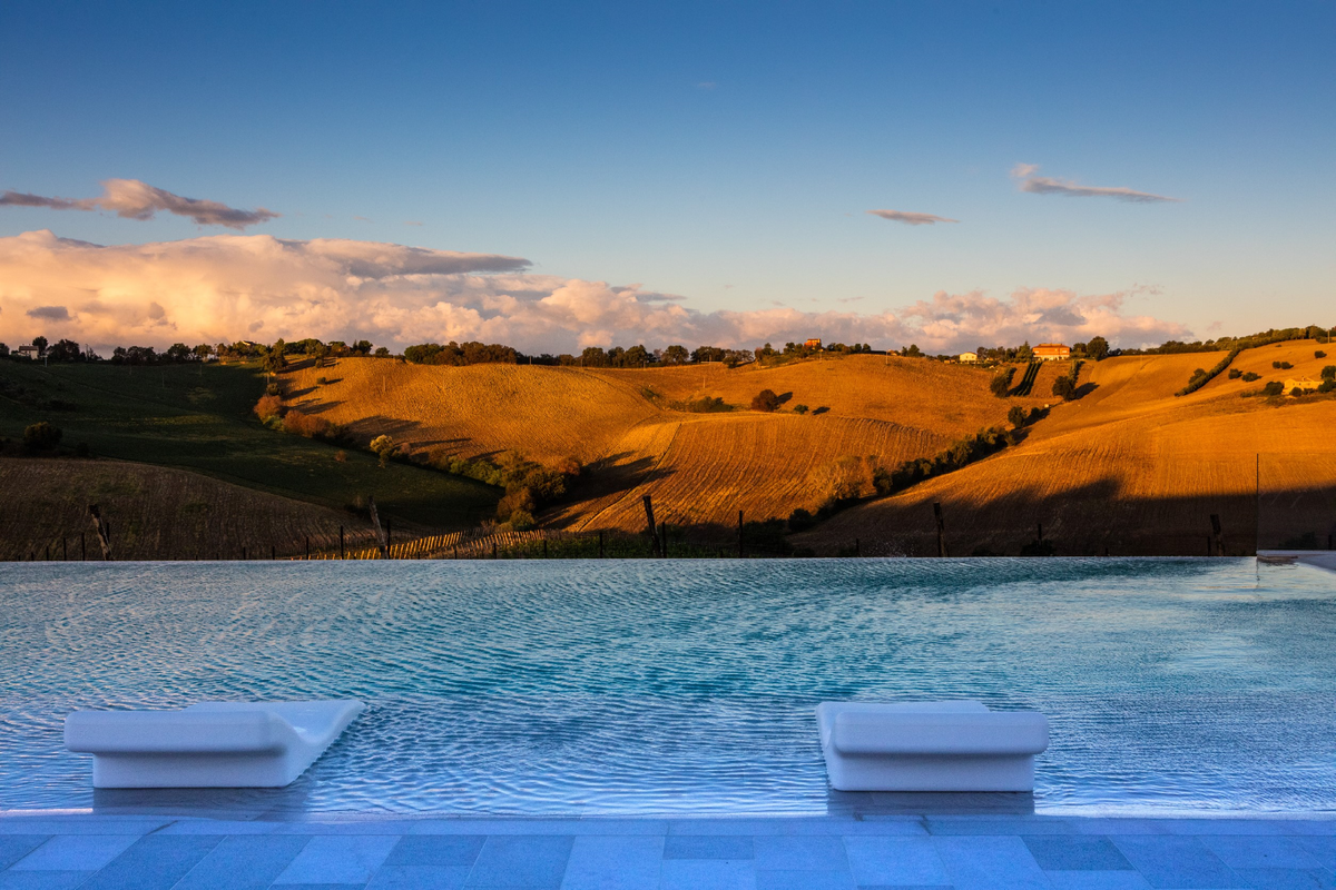 Filodivino_Pool at Sunset