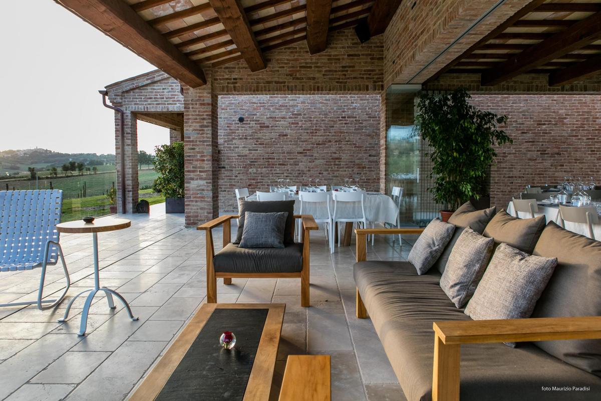 Filodivino_Restaurant Terrace Lounge
