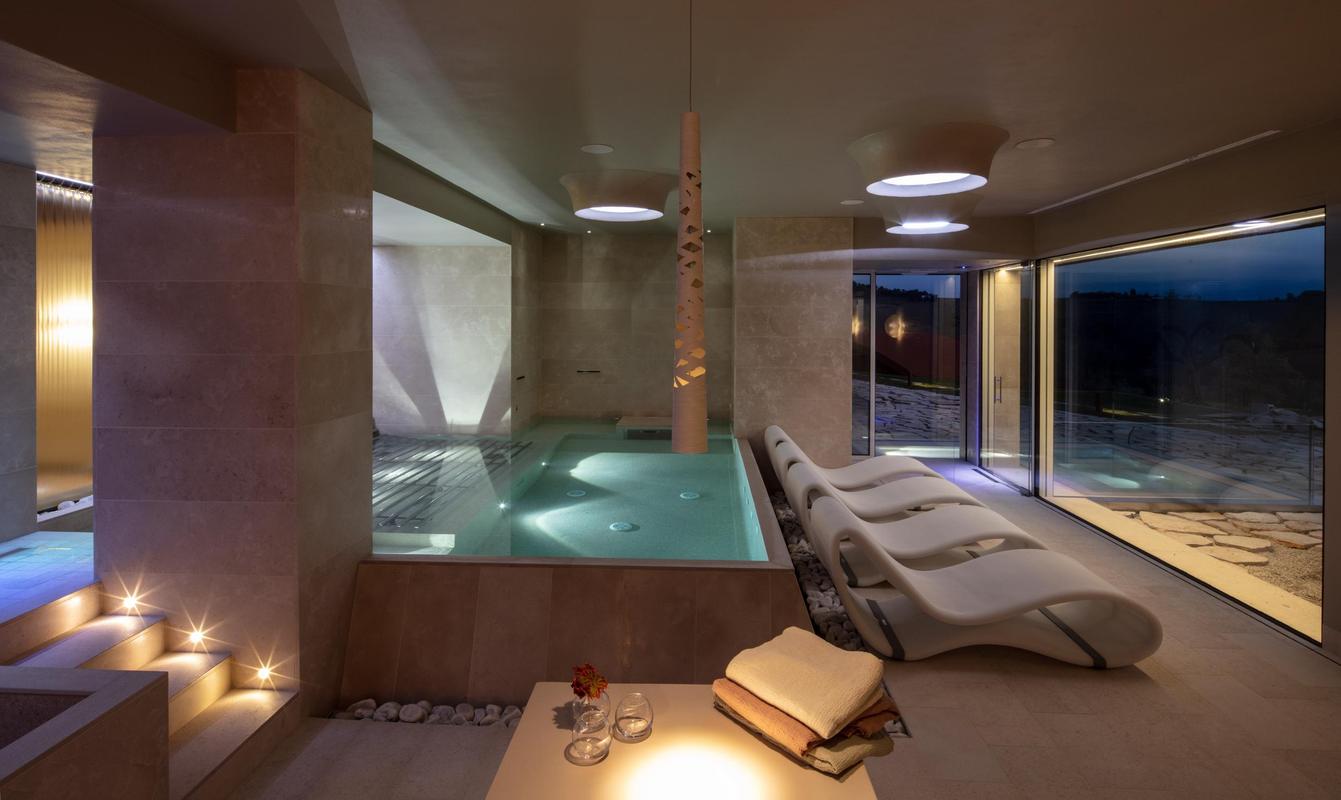Filodivino_Spa at Night
