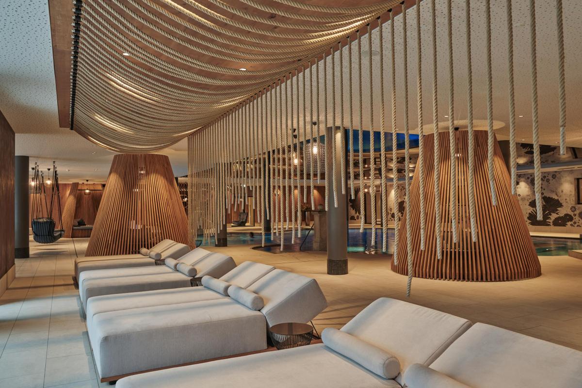 DAS EDELWEISS new spa indoors