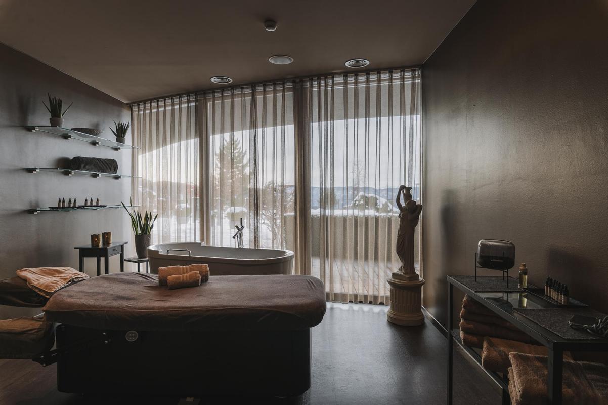 Chalet Mirabell_Treatment room