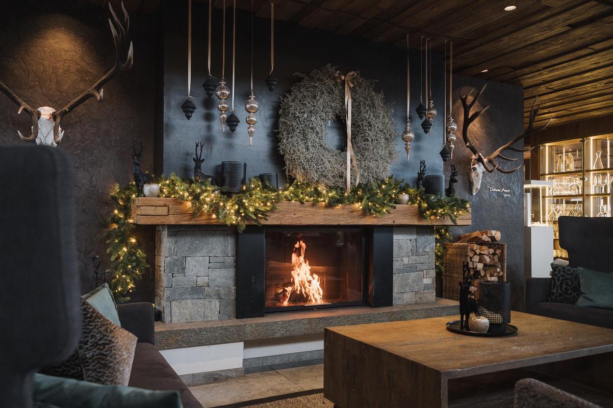 Chalet Mirabell_Fireplace room