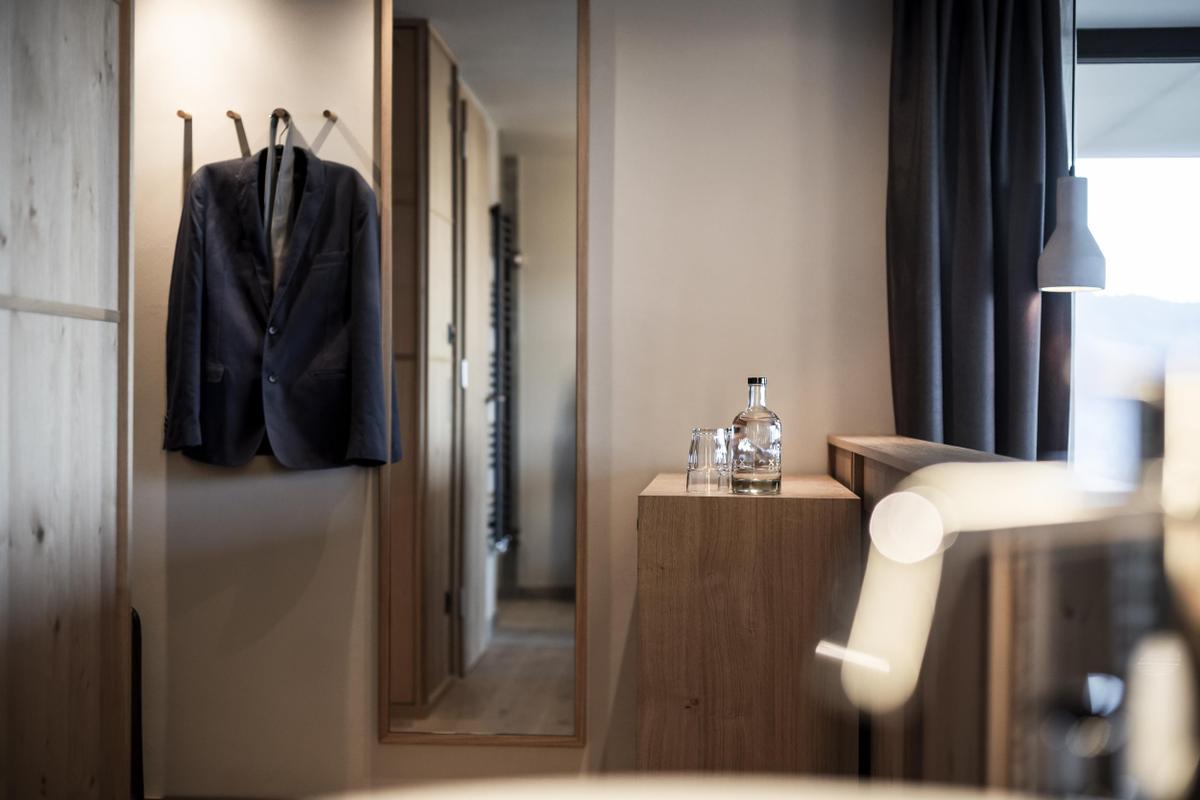 Gfell_Suite Closet