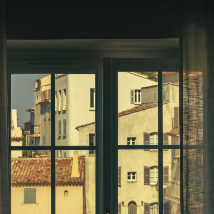 La Ponche window view