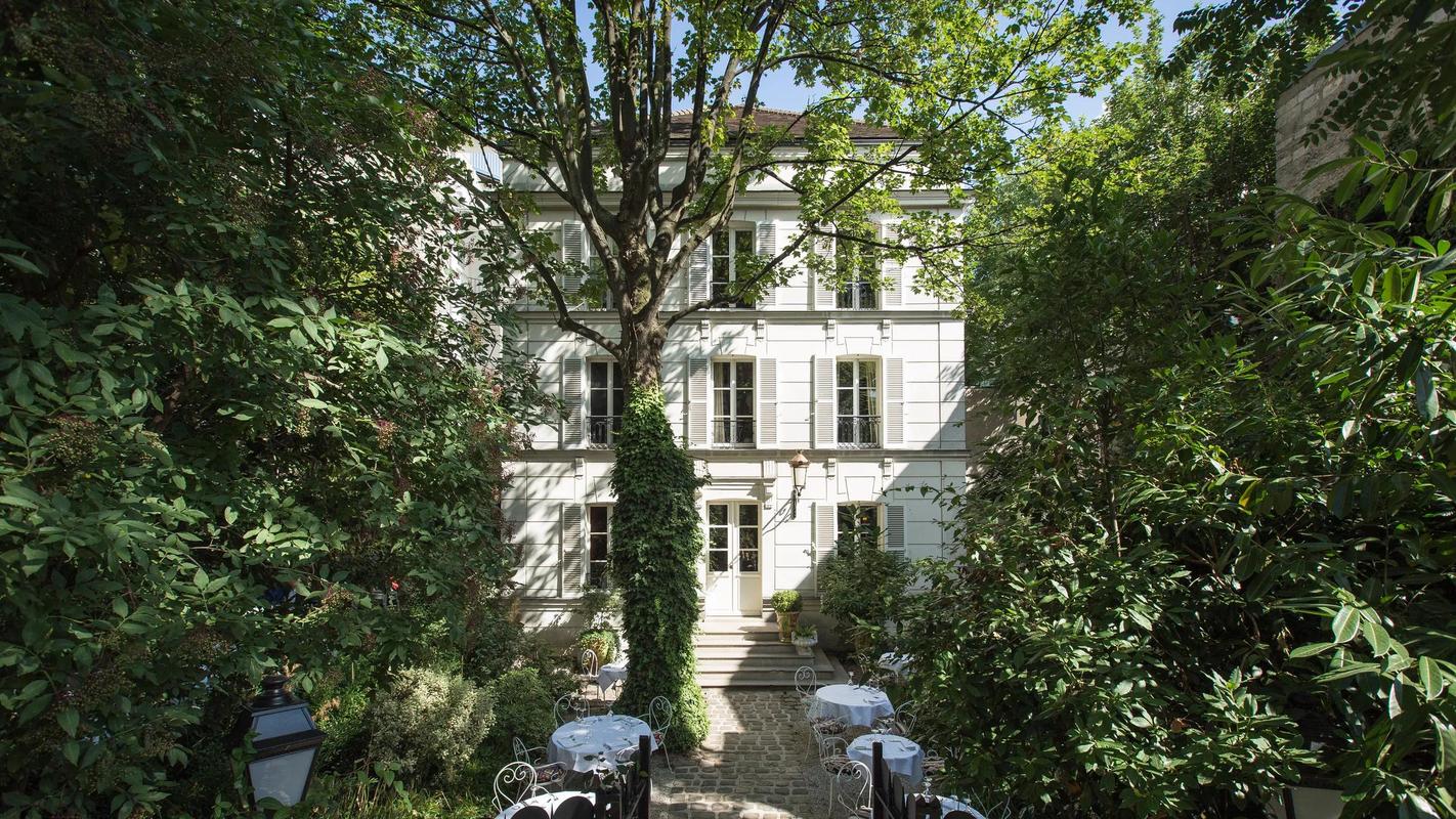 Hotel Particulier Montmartre Facade_May 2024