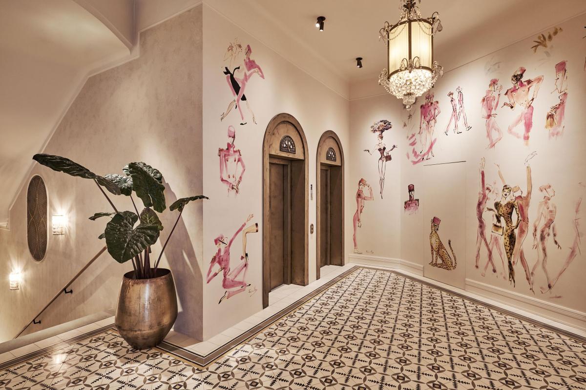 MOTTO hallway interior