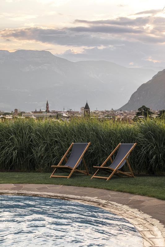 Magdalener Hof pool with sun loungers