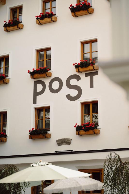 Post Maria Alm_Facade with umbrella