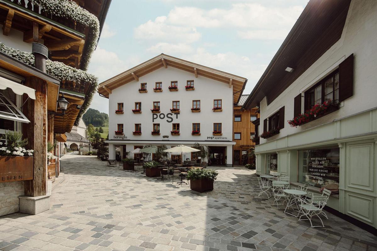 Post Maria Alm_Facade from square