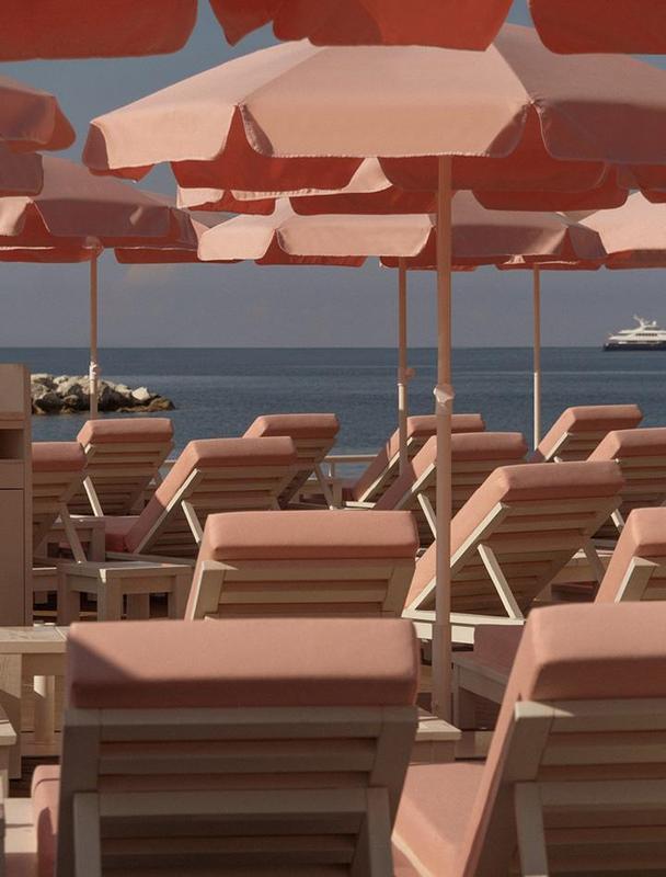 Cap d'Antibes Beach Hotel Beach with sunbeds