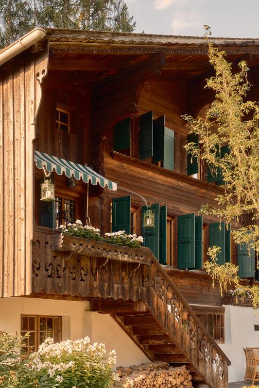 Le Chalet Saanen August 3rd, facade, Jonathan Ducrest