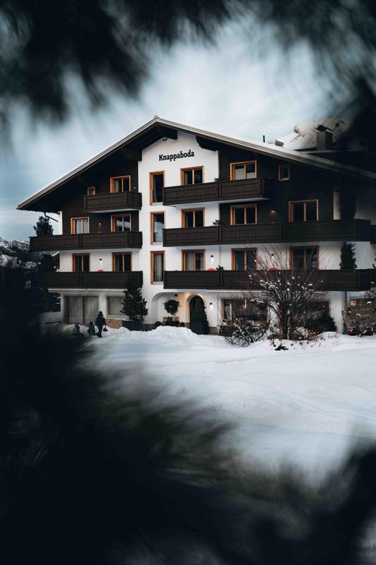 Knappaboda exterior winter another angle 2025