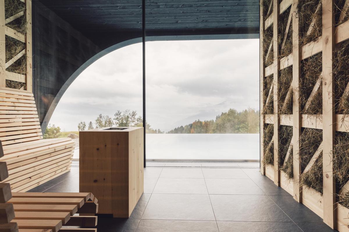 Milla Montis_Hay sauna with pool