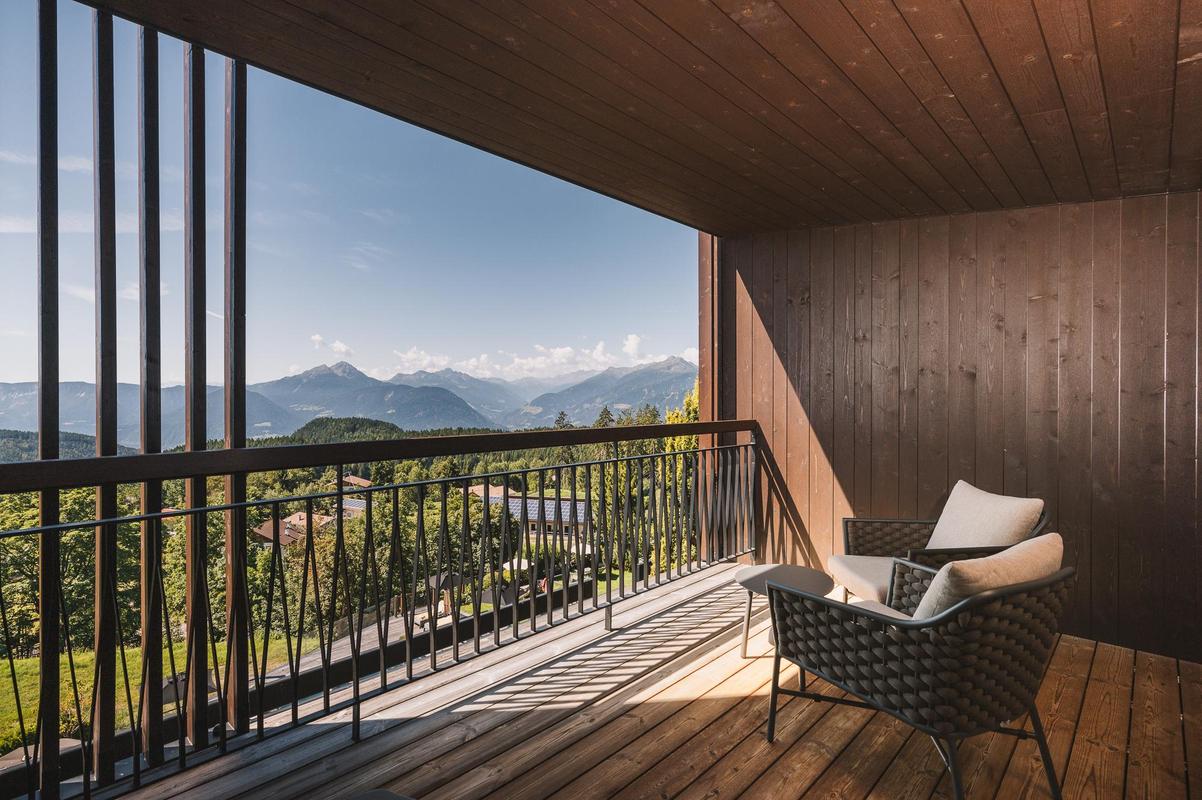 Chalet Mirabell_summer views from balcony