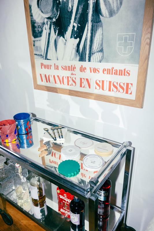 Nils Grubba_Le Chalet Saanen_salon, bar trolley, detail