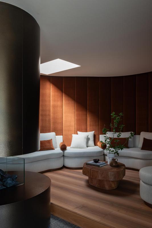 Spazio 46. Lounge area