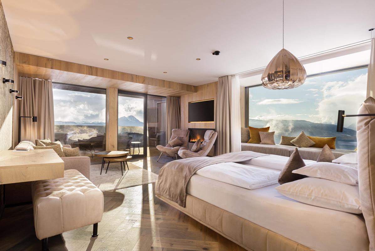 Chalet Mirabell_master suite