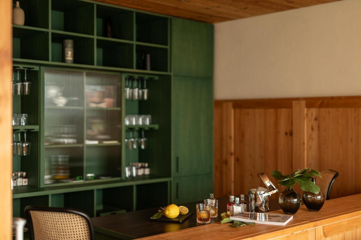 Pergola Residence_Patrick Schwienbacher_Green Bar