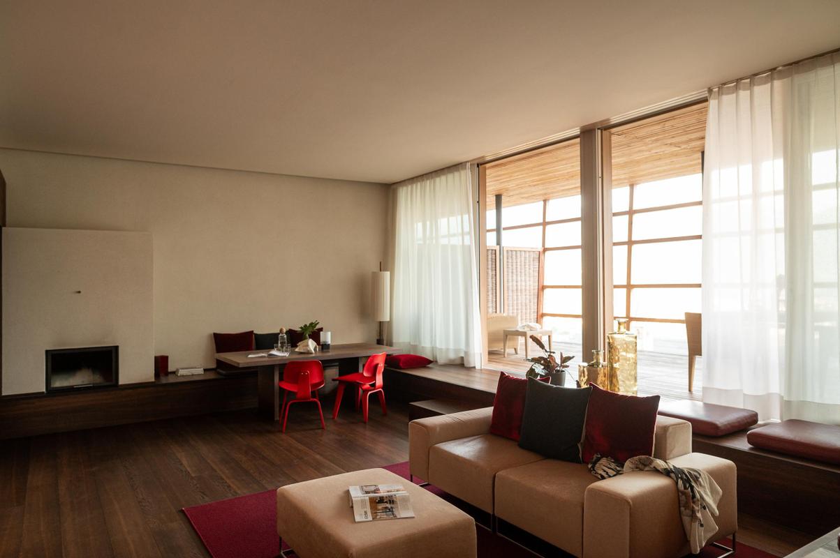 Pergola Residence_Penthouse West_ Patrick Schwienbacher_Living Space