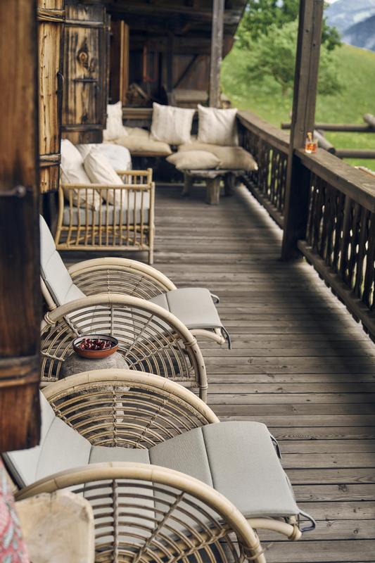 84 Club New Balcony with furniture. Jonathan Ducrest_RETOUCHED