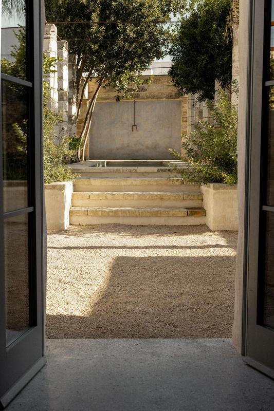 Palazzo Edmondo view to pool