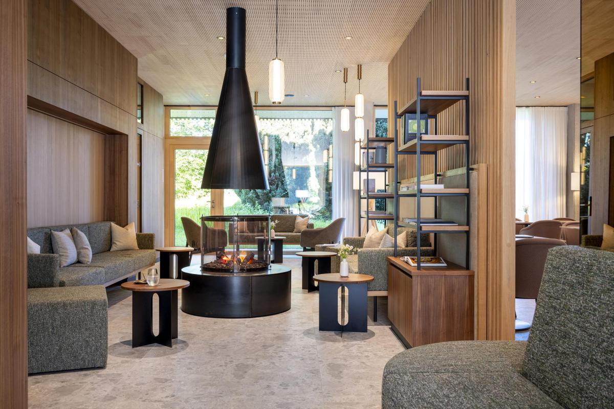 Seegut Zeppelin living room fire place