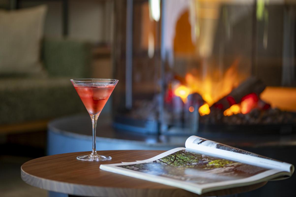Seegut Zeppelin cocktail fire place