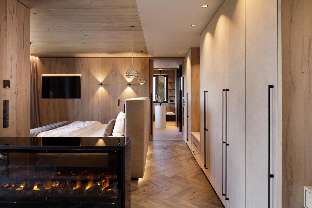 Chalet Mirabell_suite with private fireplace