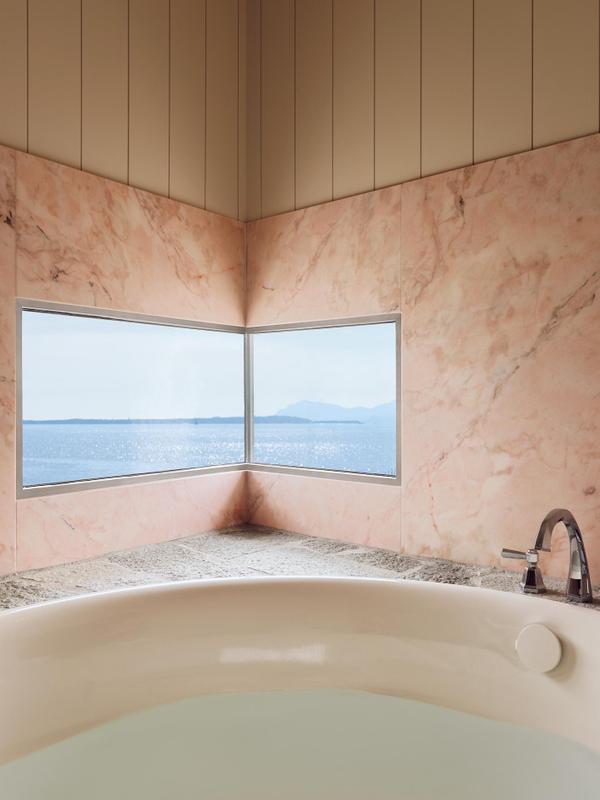 Cap d'Antibes Beach Hotel Beach high res bathtub with a view