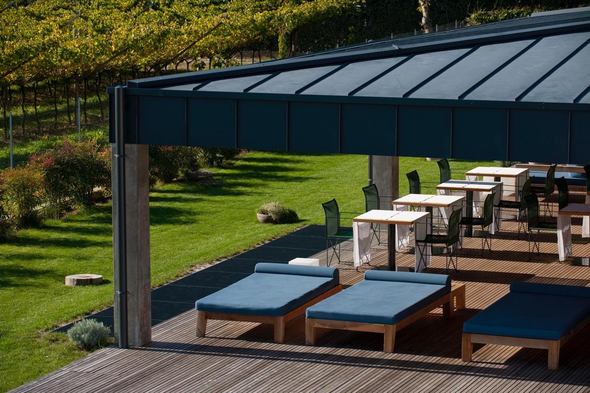 VIVERE Arco Italy_Horizontal Outdoor Daybeds
