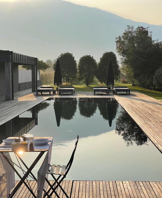 VIVERE Arco Italy_Pool and Breakfast