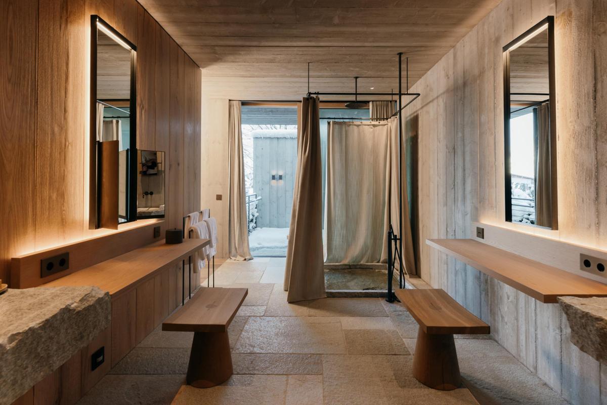 Wiesergut_Mountain Escape Spa Suite with shower room